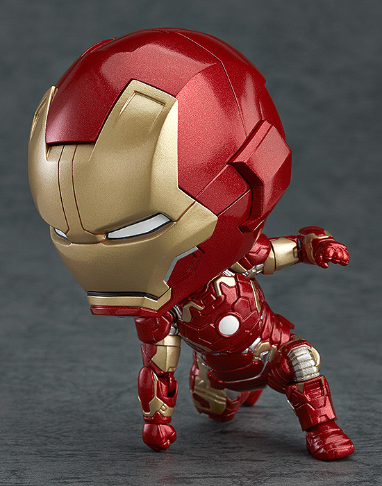 Iron Man Mark 43: Hero’s Edition + Ultron Sentries Set